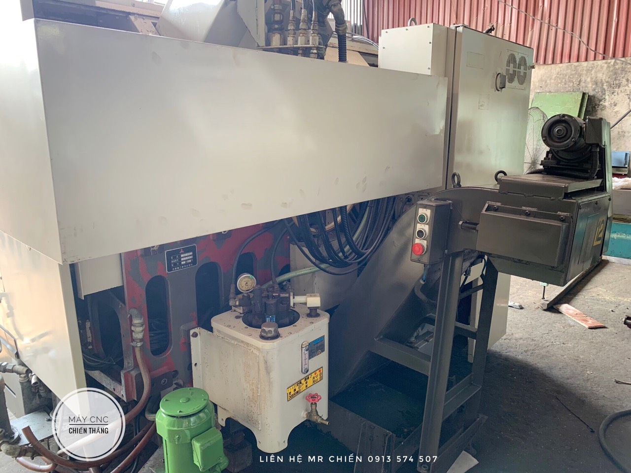 Máy tiện Mitsubishi M-L8B