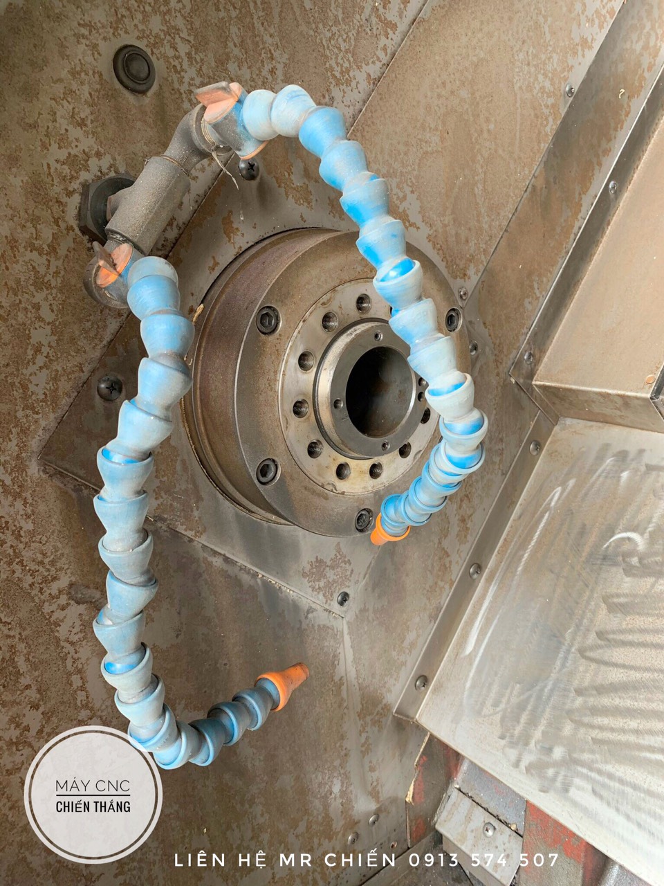 Máy tiện Mitsubishi M-L8B