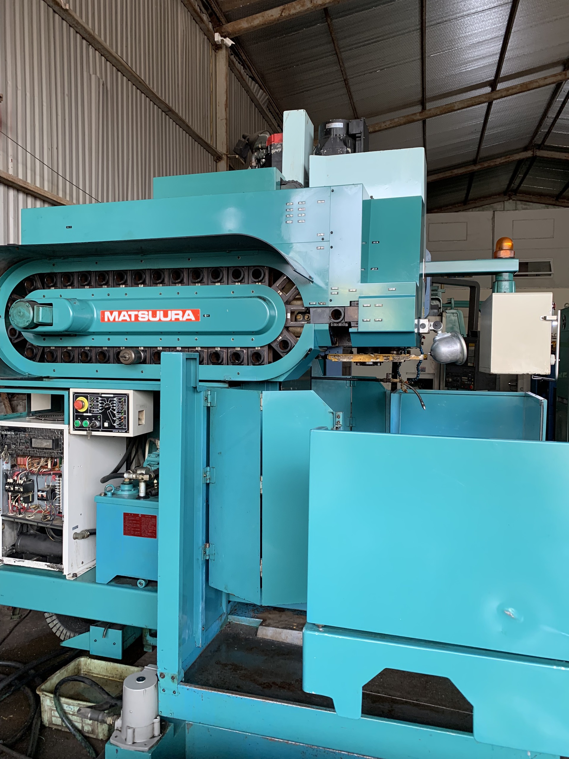 Máy phay Matsuura MC-800V