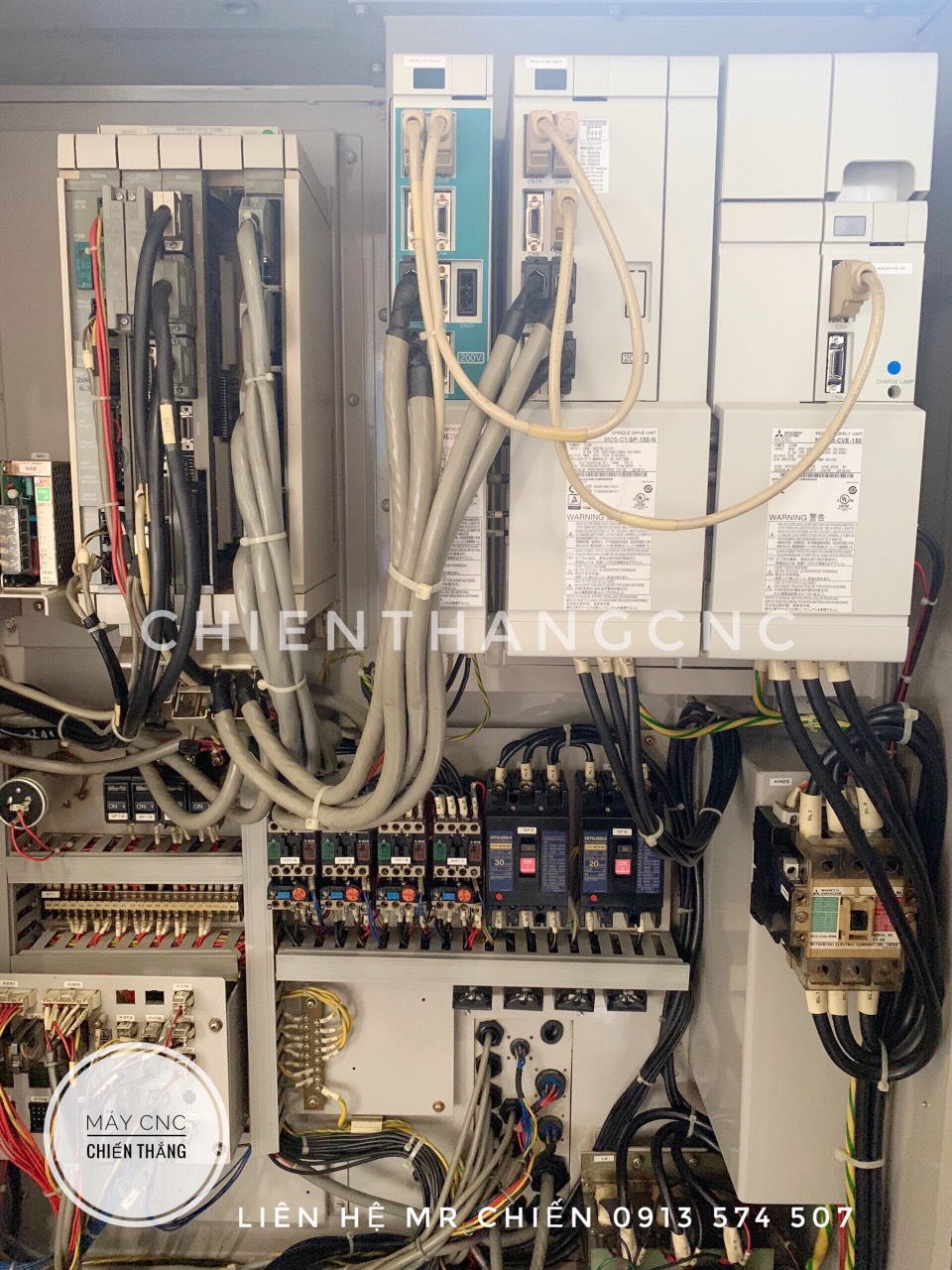 Máy tiện Mazak QT12C